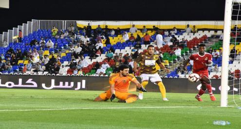 عواد: موسمي سينتهي مع الوحدة.. وسأدرس العروض مع إدارة الإسماعيلي